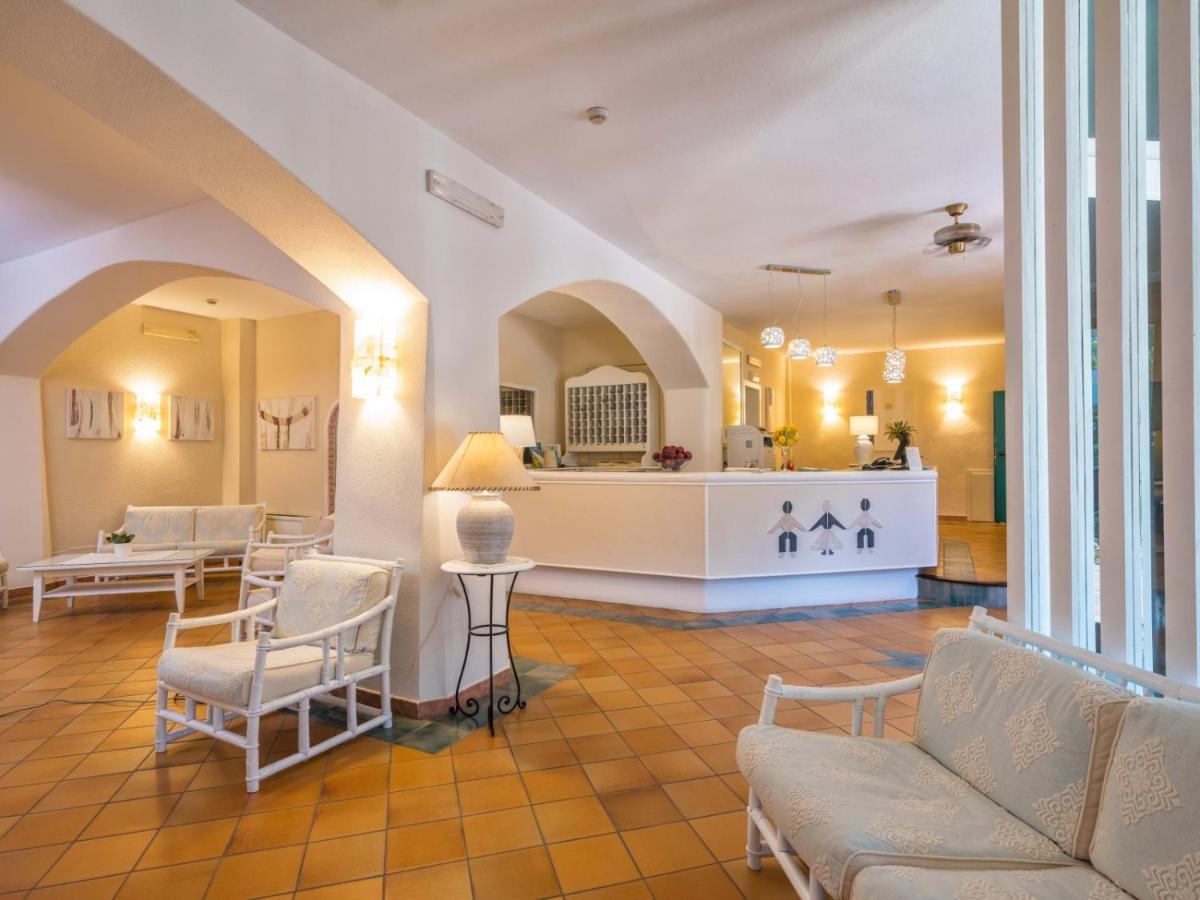 Hotel Rocce Sarde San Pantaleo Exterior foto