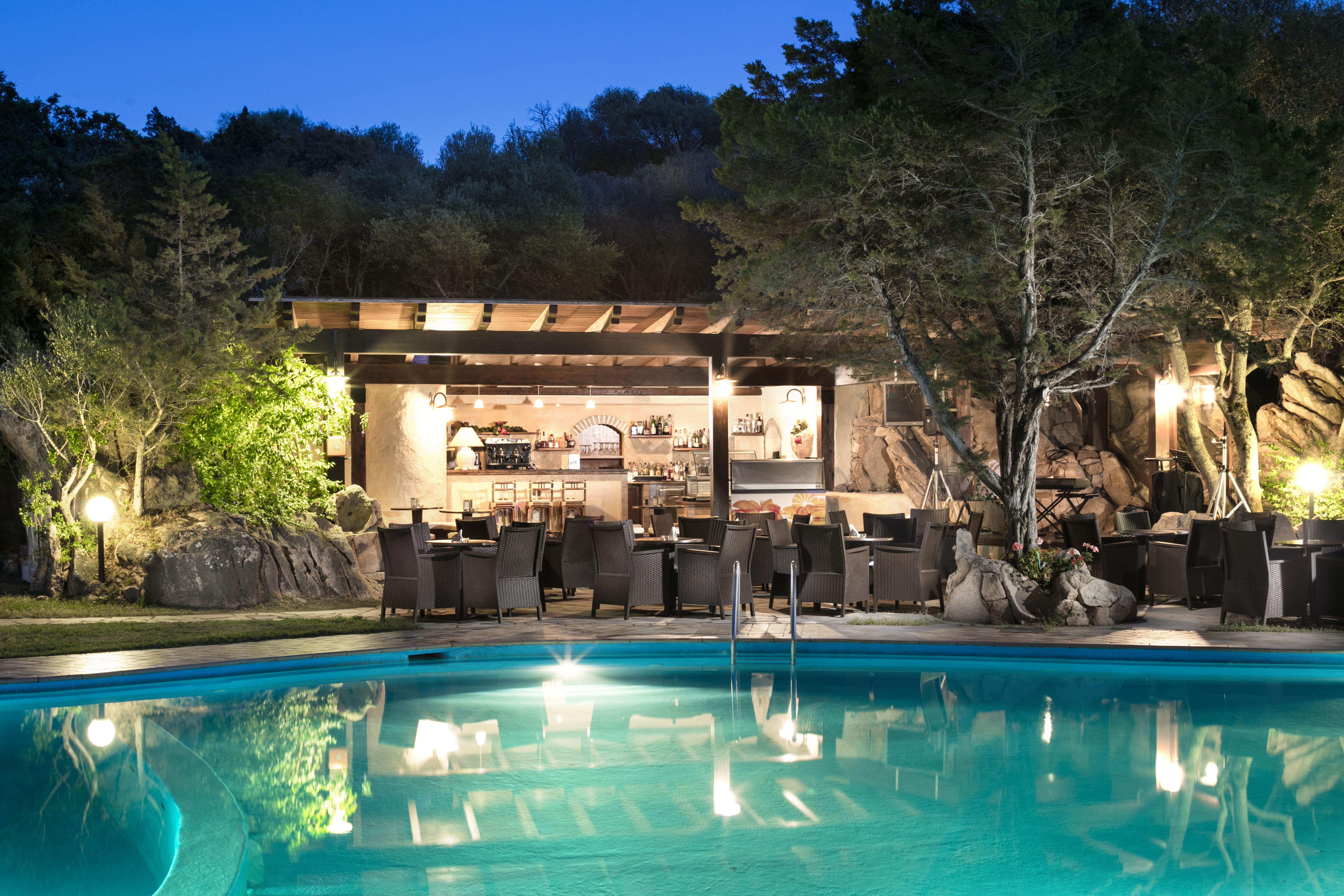 Hotel Rocce Sarde San Pantaleo Exterior foto