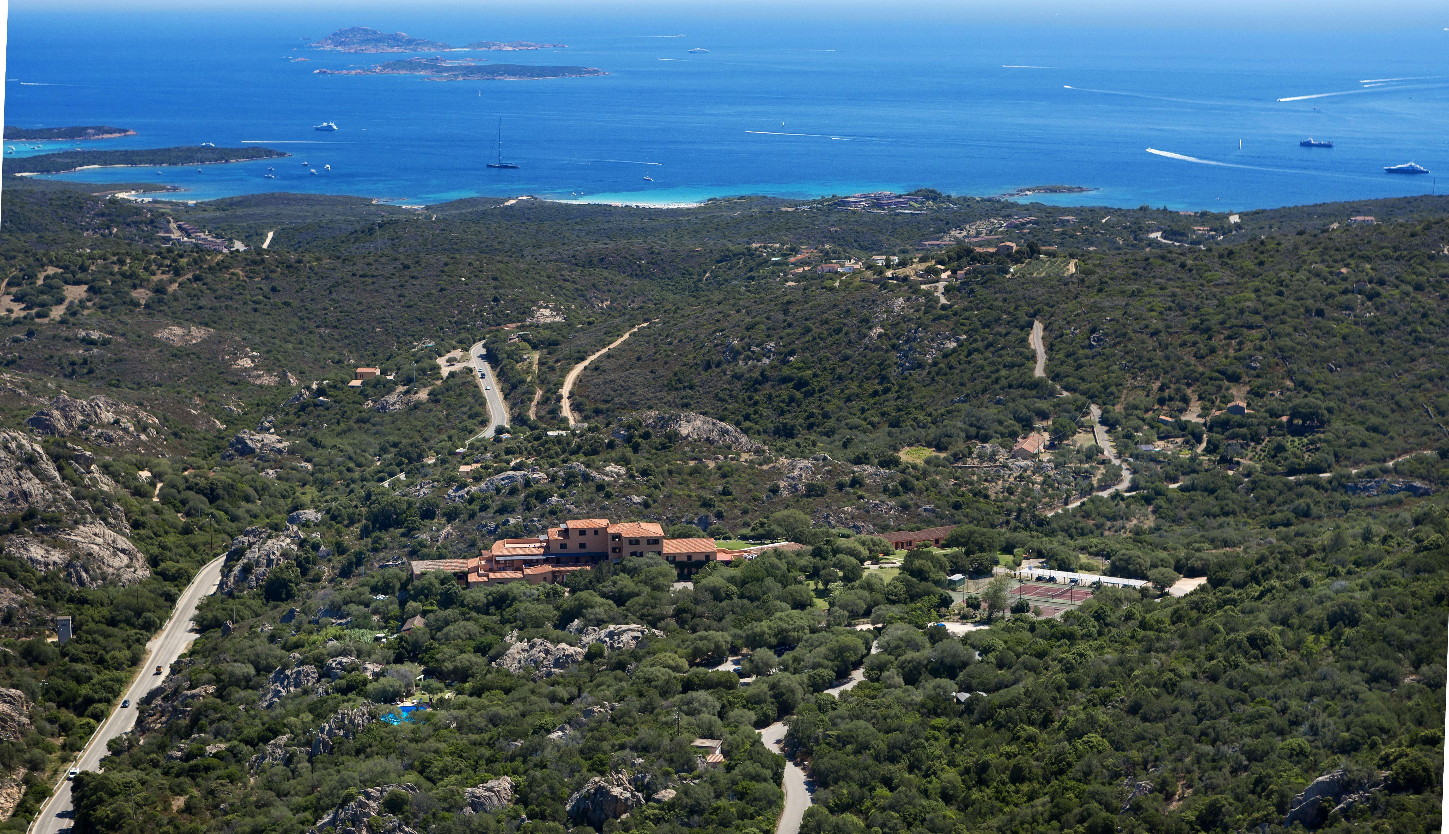 Hotel Rocce Sarde San Pantaleo Exterior foto