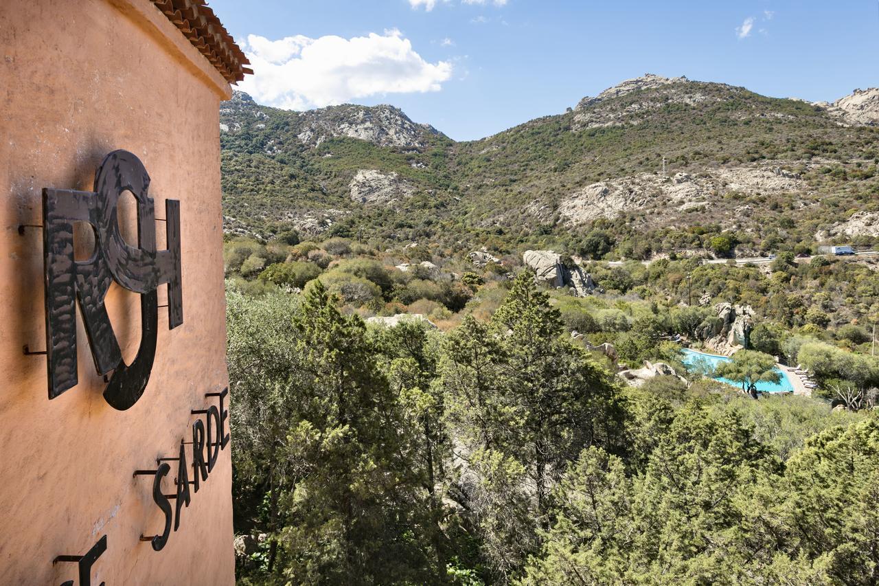 Hotel Rocce Sarde San Pantaleo Exterior foto