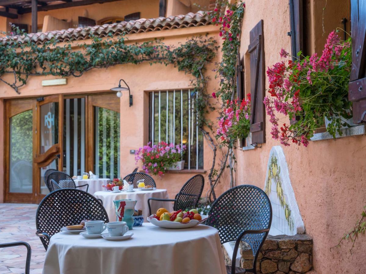 Hotel Rocce Sarde San Pantaleo Exterior foto