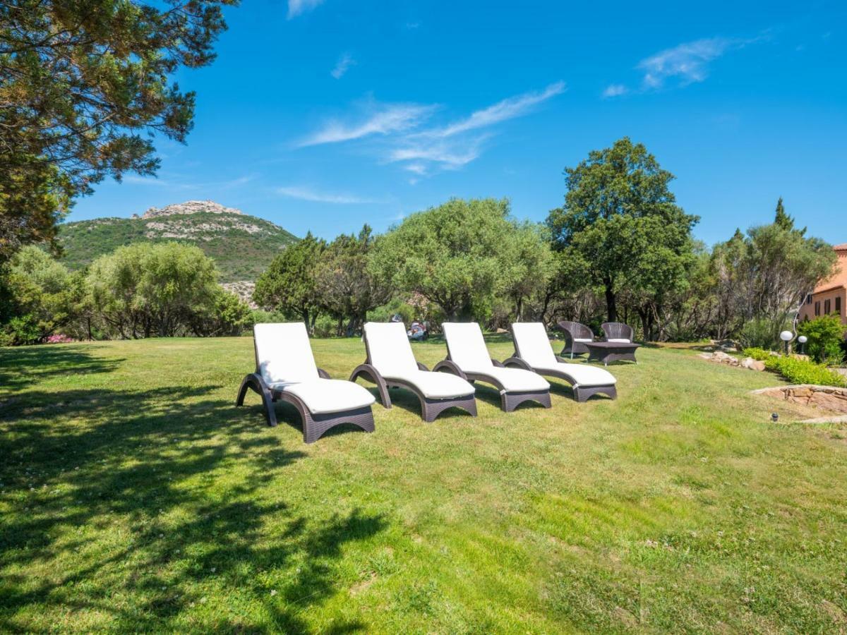 Hotel Rocce Sarde San Pantaleo Exterior foto