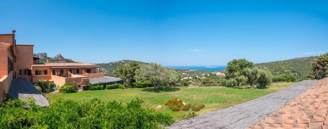 Hotel Rocce Sarde San Pantaleo Exterior foto