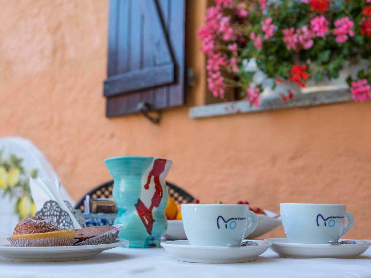 Hotel Rocce Sarde San Pantaleo Exterior foto