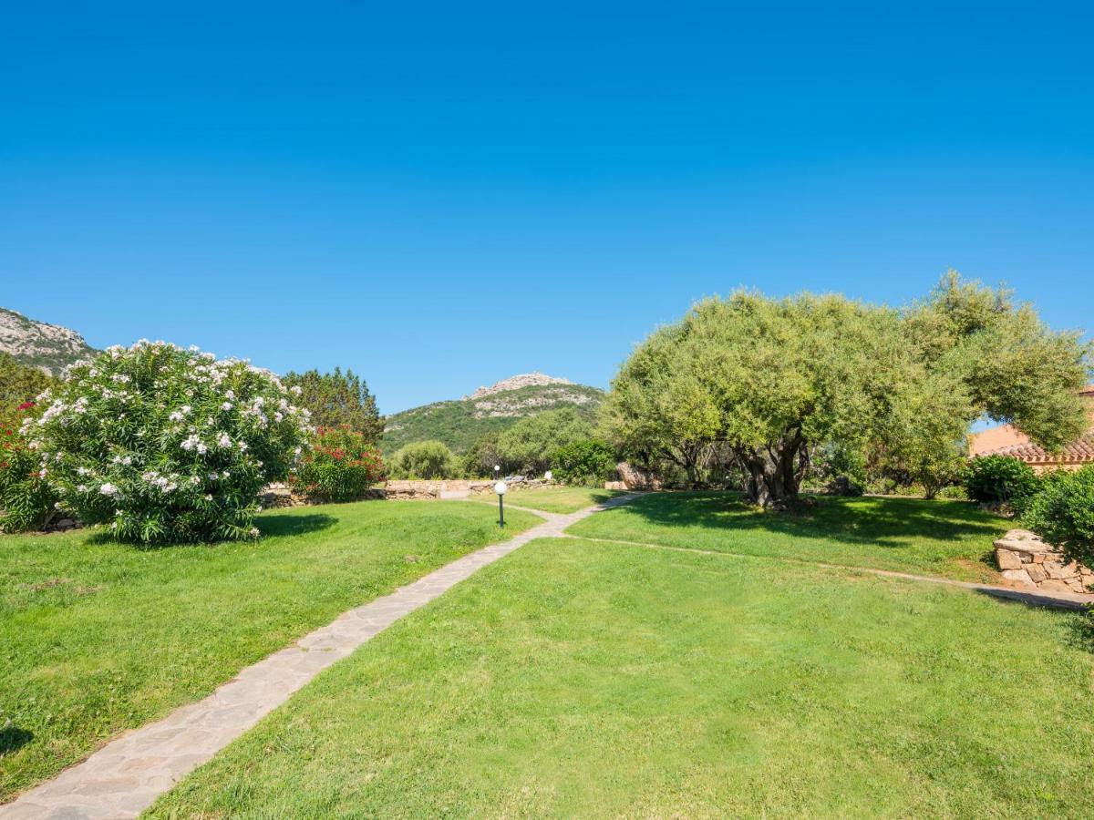 Hotel Rocce Sarde San Pantaleo Exterior foto